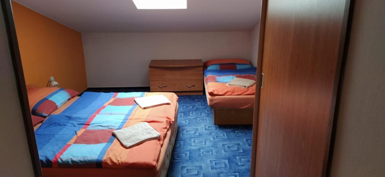 Apartman Sobeslav Exterior photo